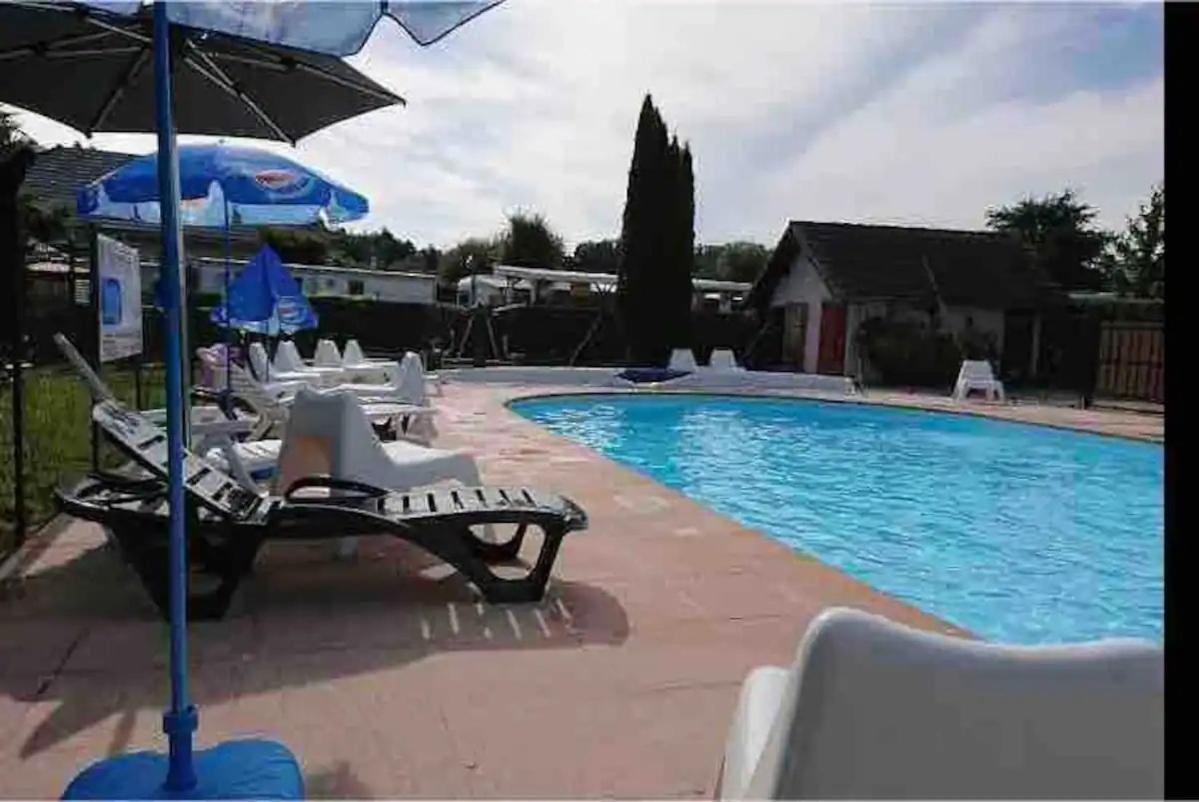 L'Azure Hotel Novalaise Buitenkant foto